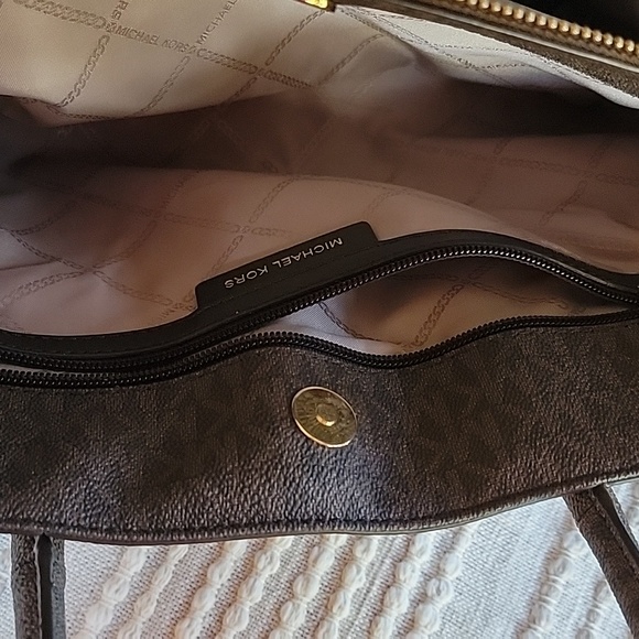 Purse - Picture 11 of 13